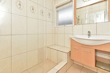 Photo of property in 1/4 Scott Road, Papakura, 2110