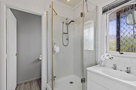 Photo of property in 9/1 Glen Road, Browns Bay, Auckland, 0630