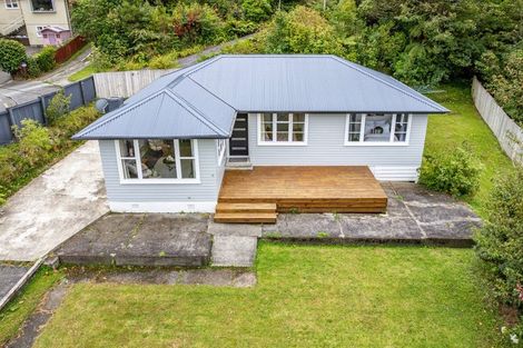 Photo of property in 16 Rintoul Grove, Stokes Valley, Lower Hutt, 5019