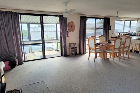 Photo of property in 17 Park View Rise, Gate Pa, Tauranga, 3112