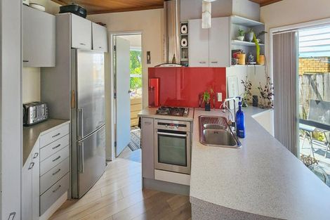 Photo of property in 2/3 Centorian Drive, Windsor Park, Auckland, 0632