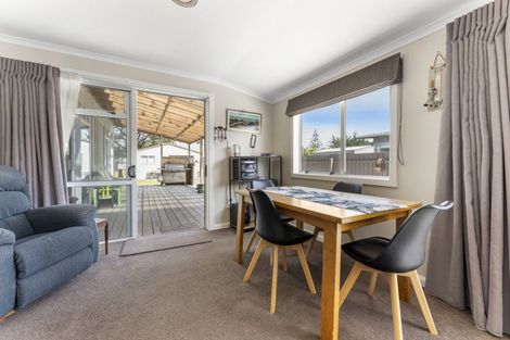 Photo of property in 14 Muapoko Street, Himatangi Beach, Foxton, 4891