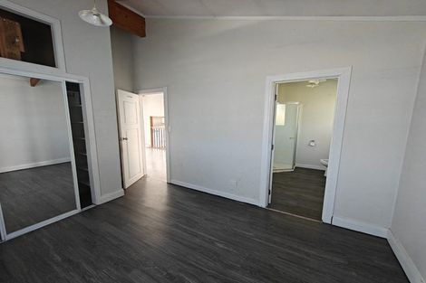 Photo of property in 2/84 Lynwood Road, New Lynn, Auckland, 0600