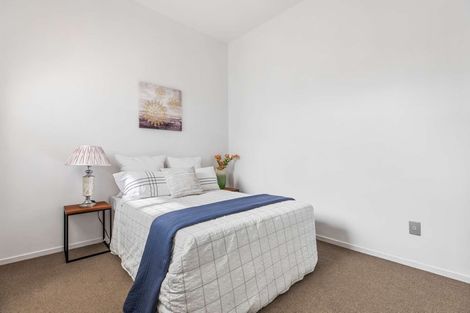 Photo of property in 11 Cityview Place, Massey, Auckland, 0614