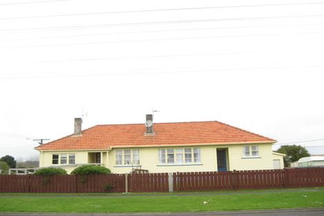 Photo of property in 19 Parris Street, Waitara, 4320