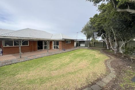 Photo of property in 12 Sheldon Place, Burswood, Auckland, 2013