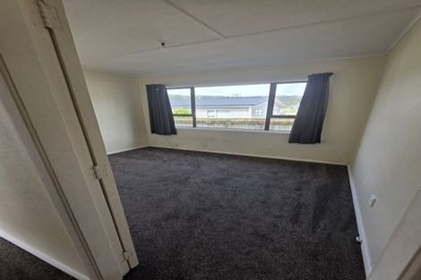 Photo of property in 27 Wainuiomata Road, Wainuiomata, Lower Hutt, 5014