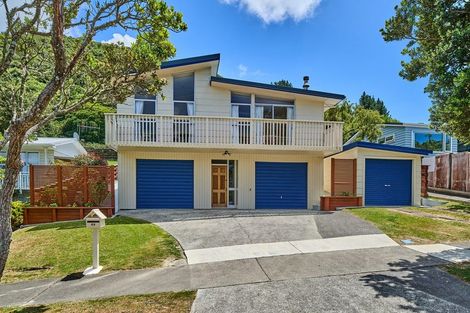 Photo of property in 52 Spinnaker Drive, Whitby, Porirua, 5024