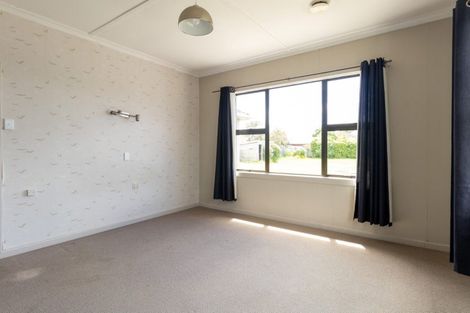 Photo of property in 42 Albert Street, Winton, 9720