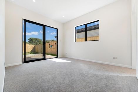 Photo of property in 42 Whakairo Crescent, Gulf Harbour, Whangaparaoa, 0930