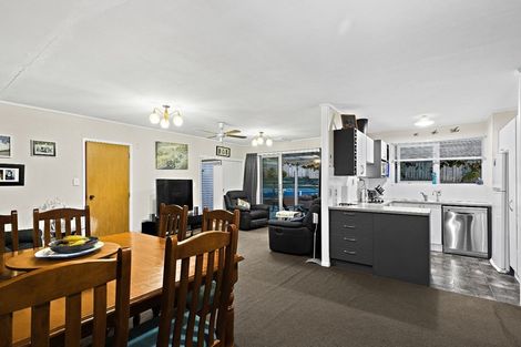 Photo of property in 46b Captain Scott Road, Glen Eden, Auckland, 0602