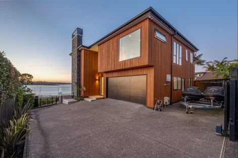 Photo of property in 47c Takutai Avenue, Half Moon Bay, Auckland, 2012