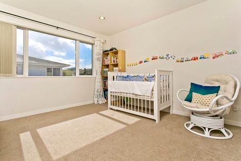Photo of property in 26 Ballyboe Place, Pinehill, Auckland, 0632