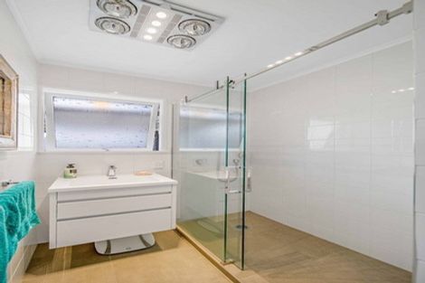 Photo of property in 3/18 Nelson Street, Papakura, 2110