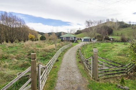 Photo of property in 435 Jacksons Line, Mauriceville, Masterton, 5882