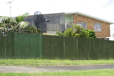 Photo of property in 30 Wayne Drive, Mangere, Auckland, 2022