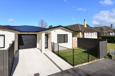 Photo of property in 32 Holland Road, Fairfield, Hamilton, 3214