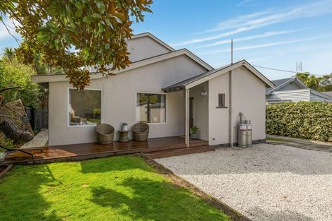 Photo of property in 17 Lionel Street, Avonside, Christchurch, 8061