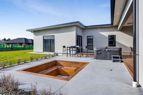 Photo of property in 66d Flint Road, Stratford, 4332