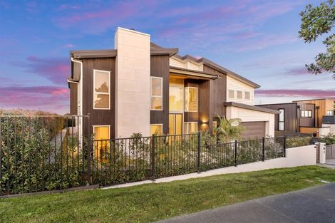 Photo of property in 27 Bearing Parade, Long Bay, Auckland, 0630