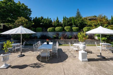 Photo of property in 15 Manahi Avenue, Kawaha Point, Rotorua, 3010