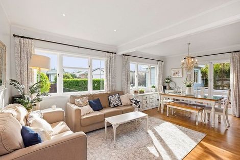 Photo of property in 49 Princes Street, Cambridge, 3434