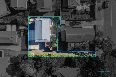 Photo of property in 1/14 Chislehurst Street, Henderson, Auckland, 0612