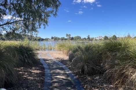 Photo of property in 128a Lake Crescent, Hamilton Lake, Hamilton, 3204