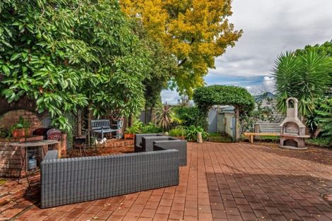 Photo of property in 436 Aberdeen Road, Gisborne, 4010