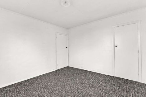 Photo of property in 12 Mcguire Street, Hawera, 4610