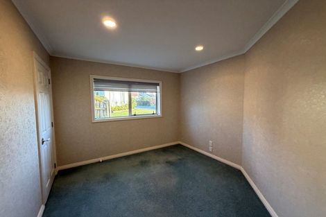 Photo of property in 12 Conacher Close, East Tamaki Heights, Auckland, 2016