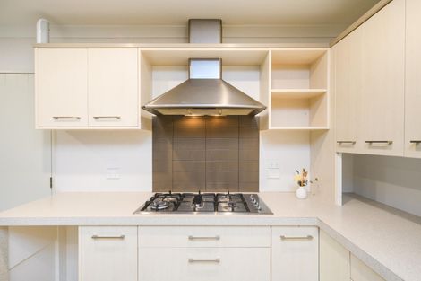 Photo of property in 16 Sorrento Place, Kelvin Grove, Palmerston North, 4414