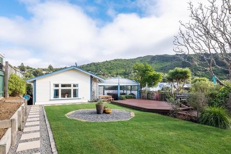 Photo of property in 68 Standen Street, Karori, Wellington, 6012
