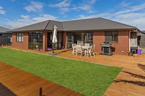 Photo of property in 6 Magnolia Crescent, Tawhero, Whanganui, 4501