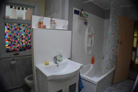 Photo of property in 75 Richmond Street, Petone, Lower Hutt, 5012