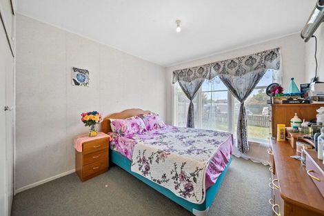 Photo of property in 53 Waipani Road, Te Atatu Peninsula, Auckland, 0610