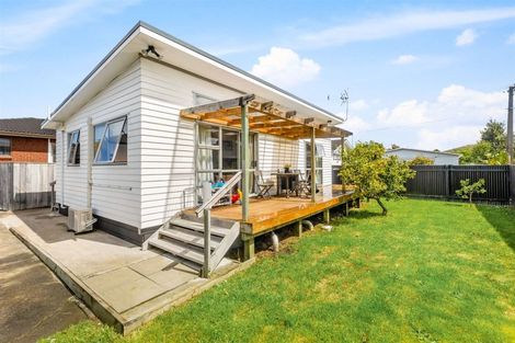 Photo of property in 337 Swanson Road, Ranui, Auckland, 0612