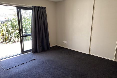 Photo of property in 12 Auburn Avenue, Upper Riccarton, Christchurch, 8041