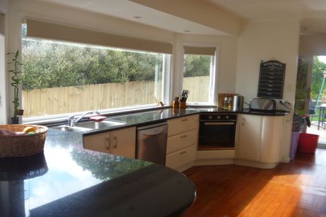 Photo of property in 24 Royston Street, Rosehill, Papakura, 2113