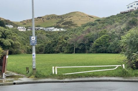 Photo of property in 6 Flinders Place, Johnsonville, Wellington, 6037