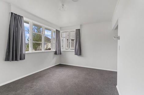 Photo of property in 20 Greer Crescent, Tawa, Wellington, 5028