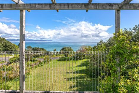 Photo of property in 6 Seavill Park Road, Kuaotunu West, Whitianga, 3592