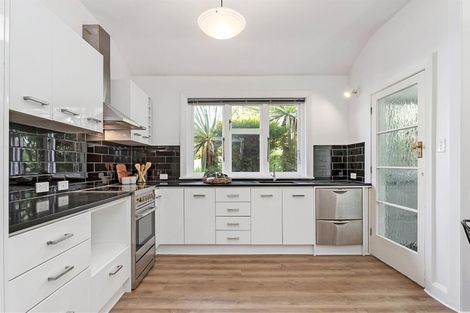 Photo of property in 2a Merlewood Avenue, Cashmere, Christchurch, 8022