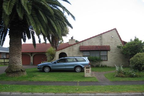 Photo of property in 11 Glengowan Place, Conifer Grove, Takanini, 2112