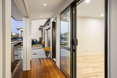 Photo of property in 24 Weri Road, Karaka, Papakura, 2113