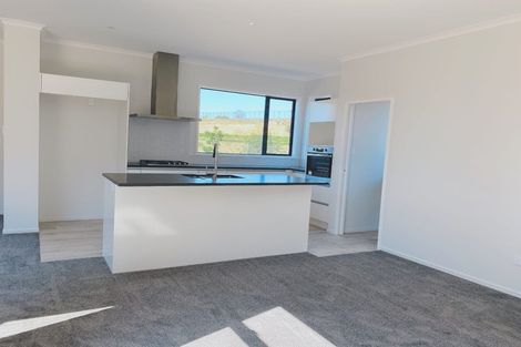 Photo of property in 10 Awamarino Way, Westgate, Auckland, 0614