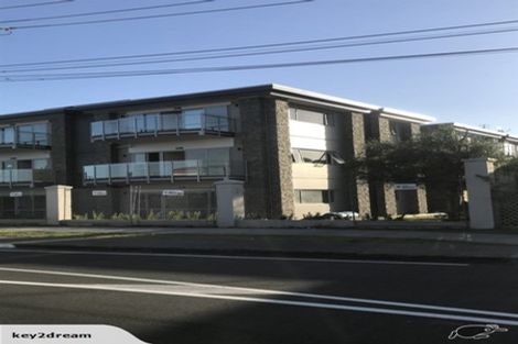Photo of property in 205/252 Centreway Road, Orewa, 0931