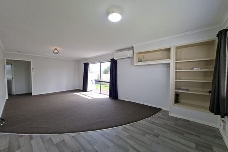 Photo of property in 41a Lyn Grove, Papamoa Beach, Papamoa, 3118