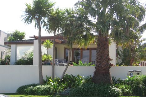 Photo of property in 18b Churchill Road, Murrays Bay, Auckland, 0630