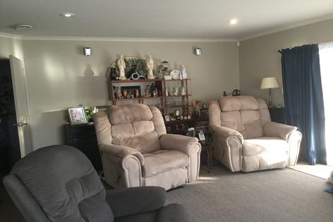 Photo of property in 93 Fraser Drive, Feilding, 4702